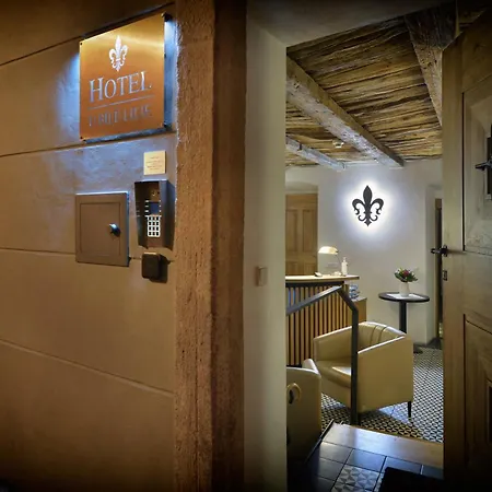 At The White Lily 4* Praga