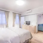 Hotel At The White Lily Prag