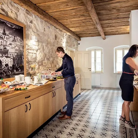 Hotel At The White Lily Prague