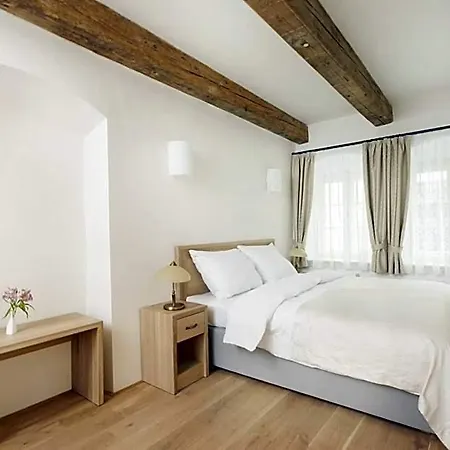 Hotel At The White Lily Praga