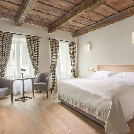 At The White Lily Hotel Praga